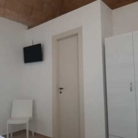 ゲストハウス Torre Sul Mare ウジェント