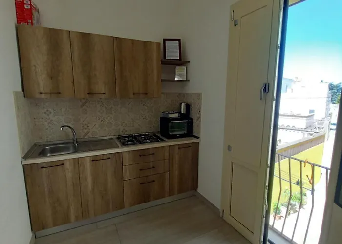 Torre Sul Mare 招待所 乌真托