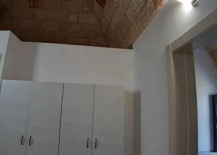 Torre Sul Mare 招待所 乌真托