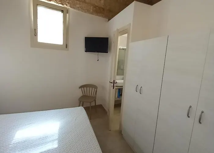 Torre Sul Mare 招待所 乌真托